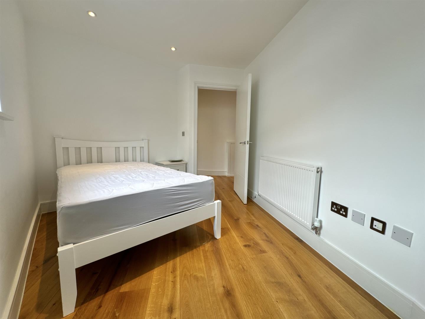 Emerald Apartments, London